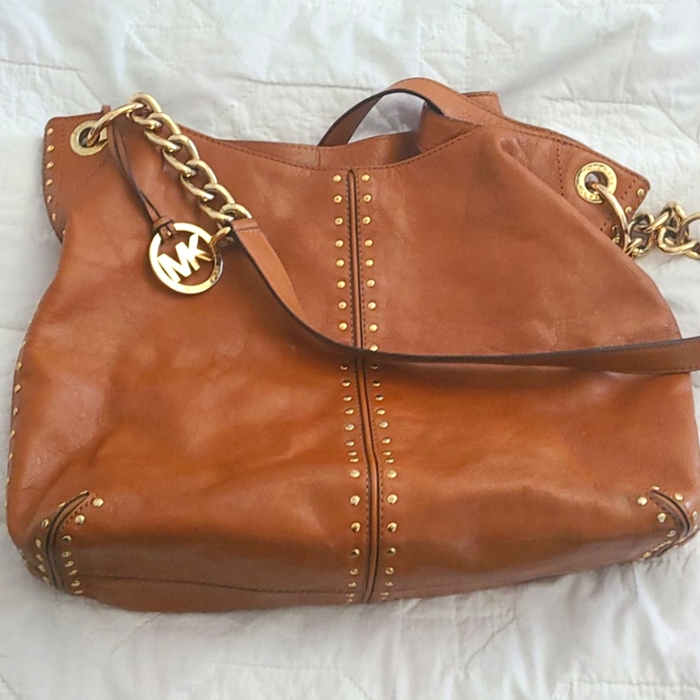 Micheal Kors tan purse